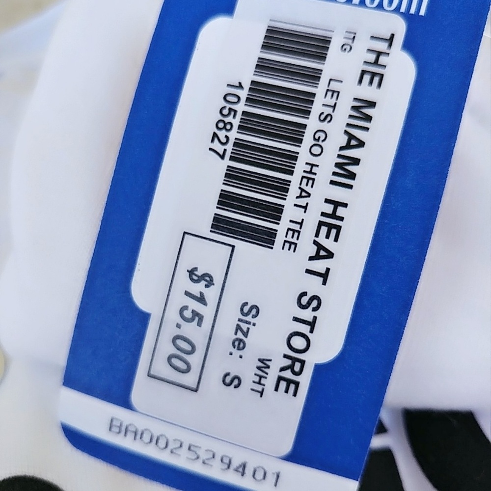 NEW WITH TAGS MIAMI HEAT TSHIRTS NBA - Picture 4 of 4